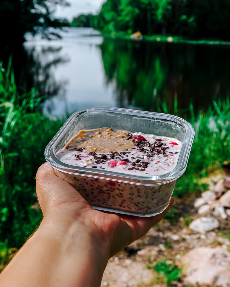 Overnight Berry Oatmeal, Great Cold Breakfast for a walk