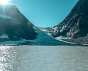 Steindalsbreen-wandeling op Lyngenfjord