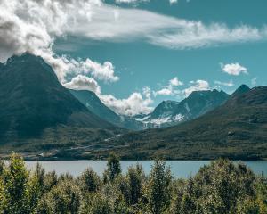 Uitzicht op Lyngenfjord 