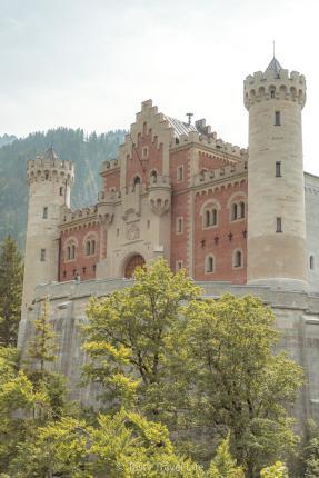 Neuschwanstein oranje zijkant met details 