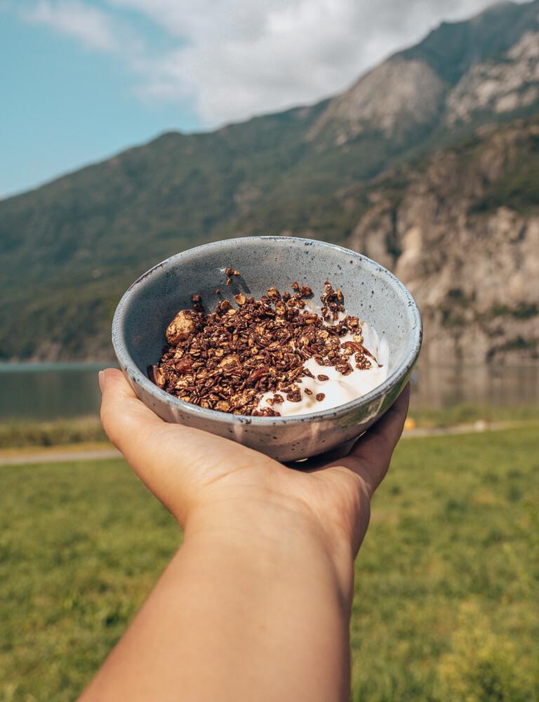 Crunchy Chocolate Muesli Recipe: Easy to Make in a Camper