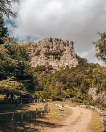 Berg Santu Juvanne te wandelen