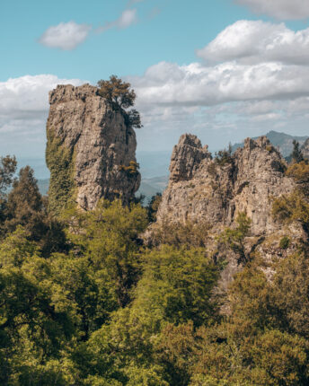 Rotsen naast Monte Santu Juvanne